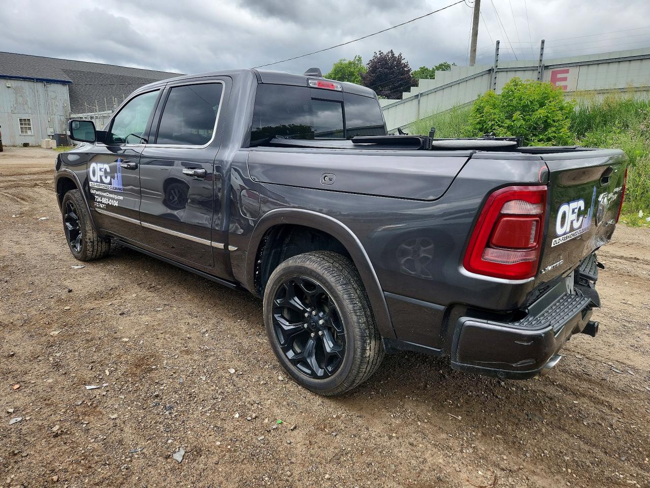 2019 RAM 1500 LIMITED — снимка 2