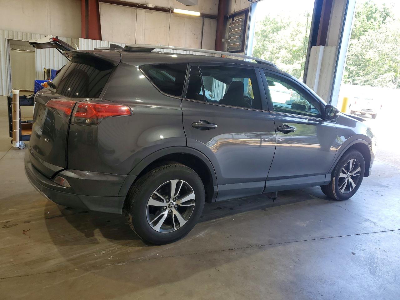 2017 TOYOTA RAV4 — снимка 3