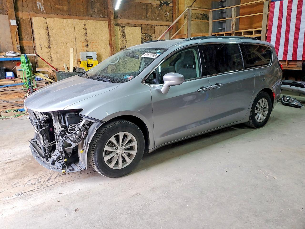 2018 CHRYSLER PACIFICA TOURING PLUS