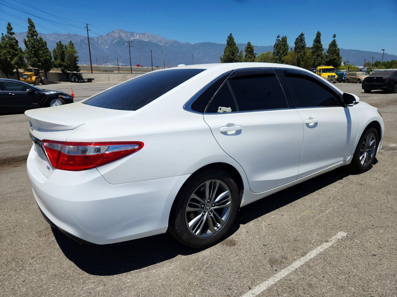 2015 TOYOTA CAMRY SE — снимка 3