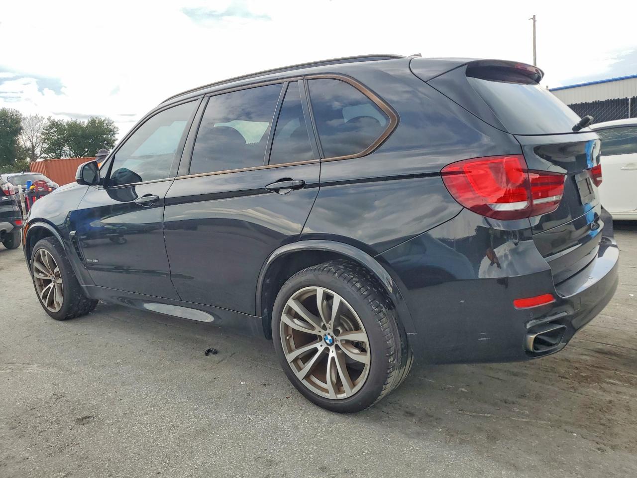 2014 BMW X5 XDRIVE35I — снимка 2
