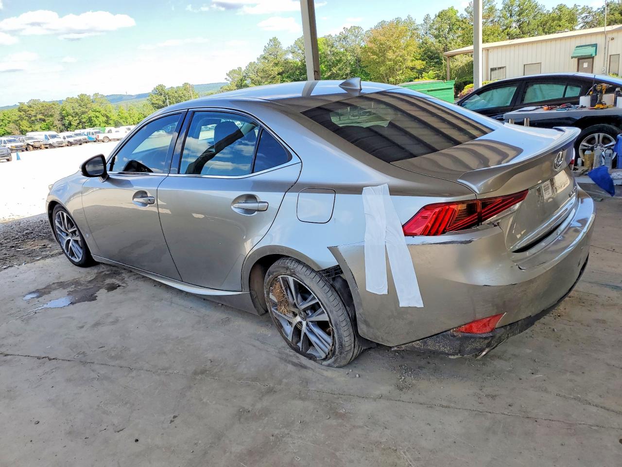 2018 LEXUS IS 300 — снимка 2