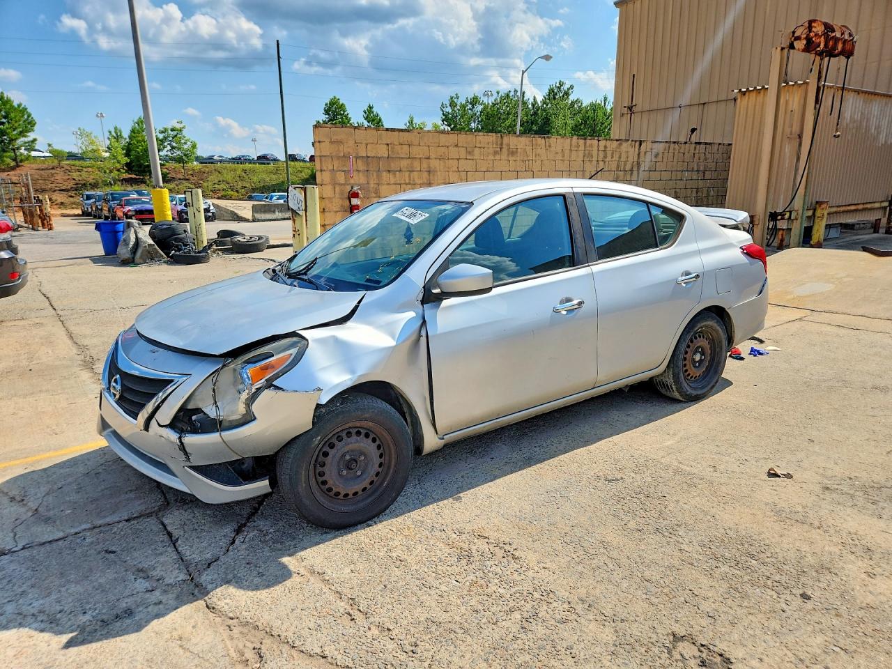 2017 NISSAN VERSA 1.6 SV