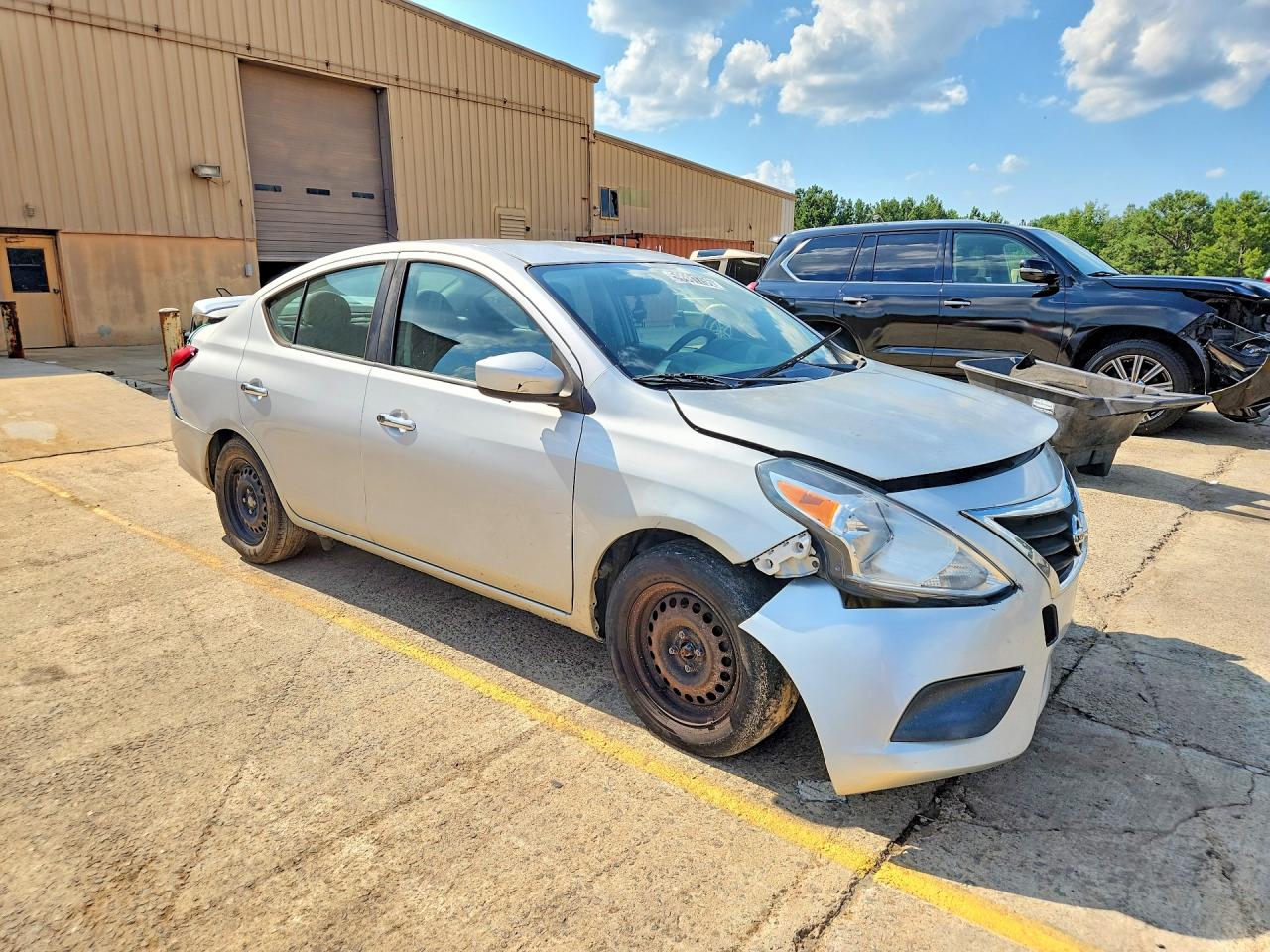 2017 NISSAN VERSA 1.6 SV — снимка 4