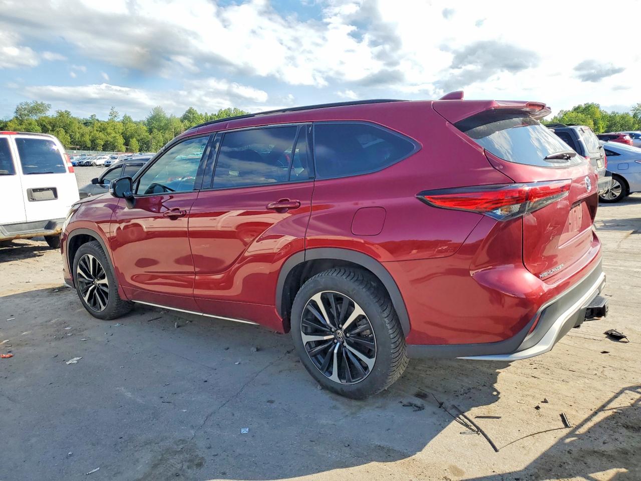 2021 TOYOTA HIGHLANDER XSE — снимка 2