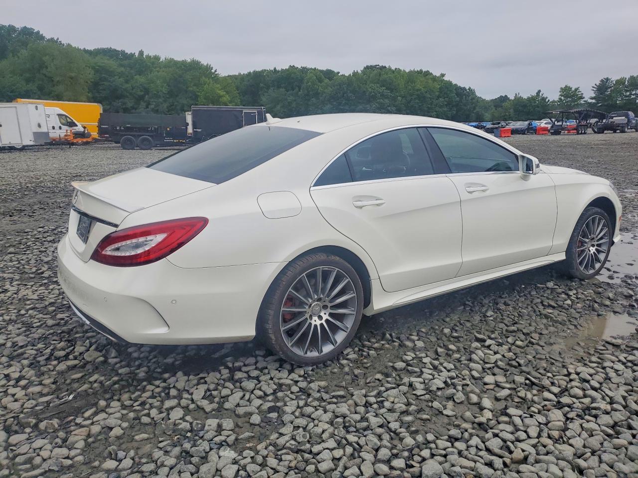 2015 MERCEDES-BENZ CLS 550 4MATIC — снимка 3