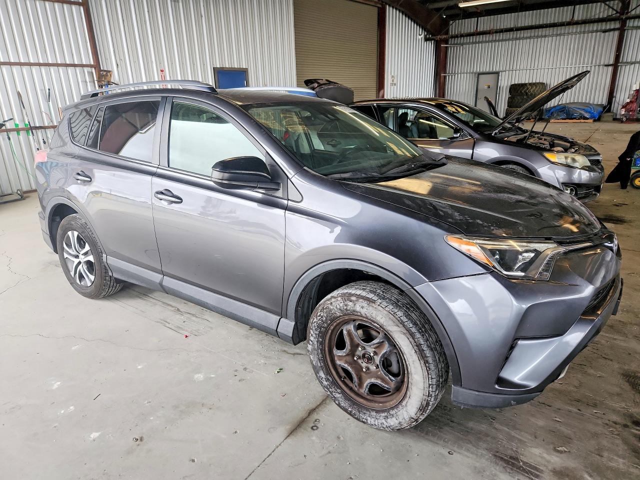 2017 TOYOTA RAV4 LE — снимка 4