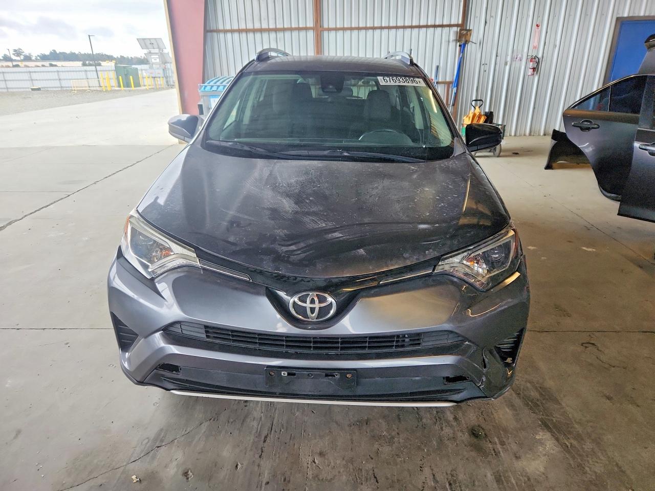 2017 TOYOTA RAV4 LE — снимка 5