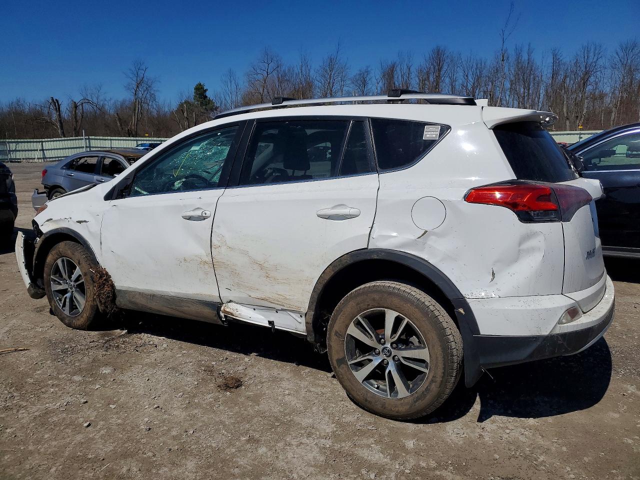 2016 TOYOTA RAV4 XLE — снимка 2