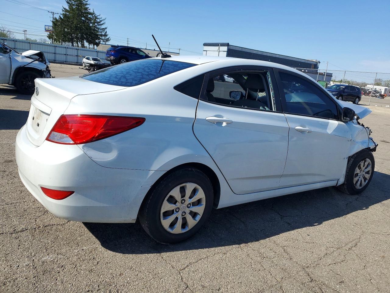 2017 HYUNDAI ACCENT SE — снимка 3