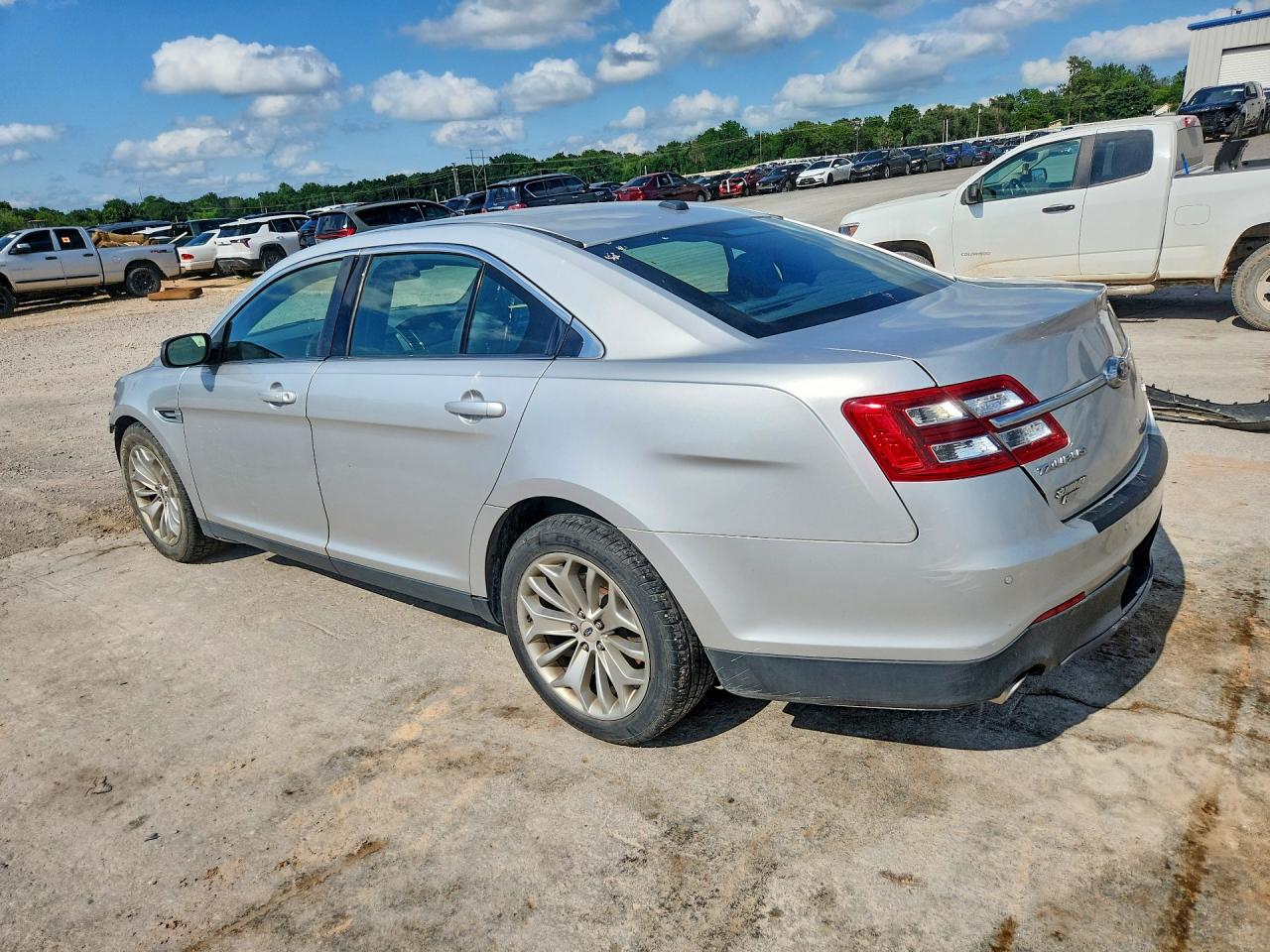 2018 FORD TAURUS LIMITED — снимка 2