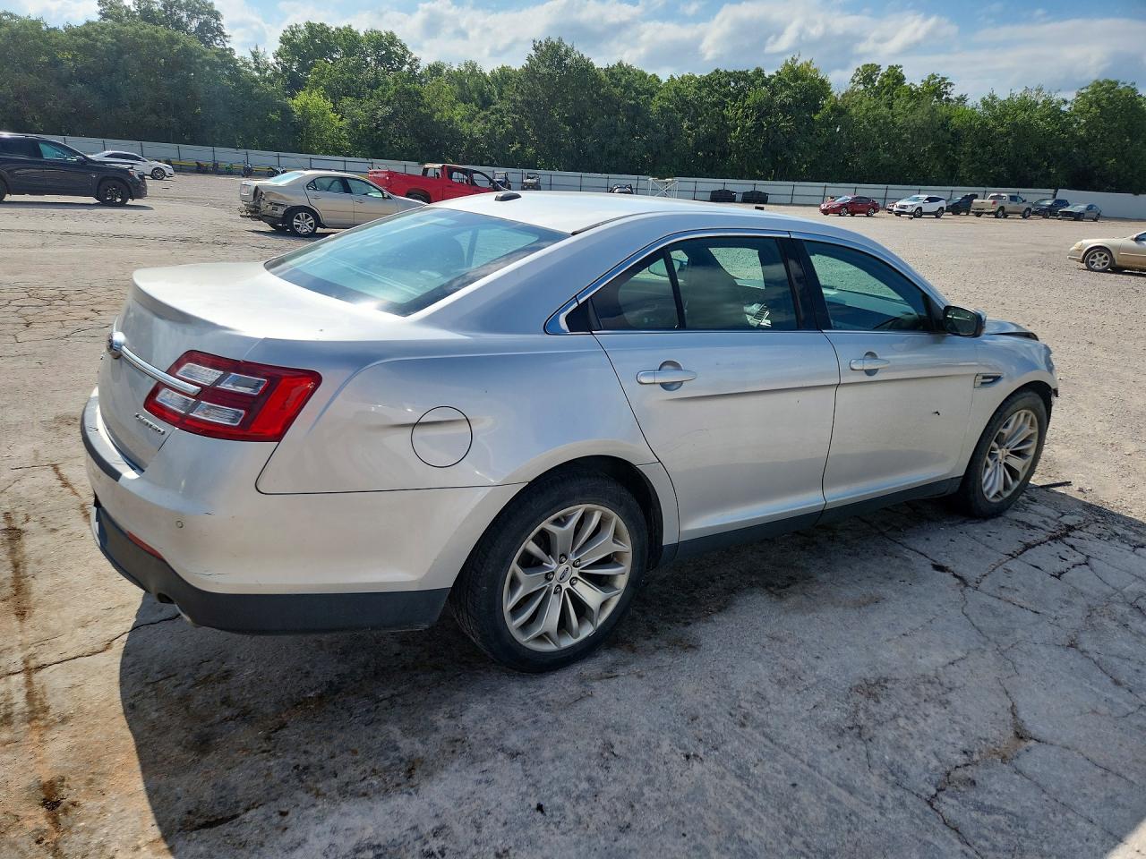2018 FORD TAURUS LIMITED — снимка 3
