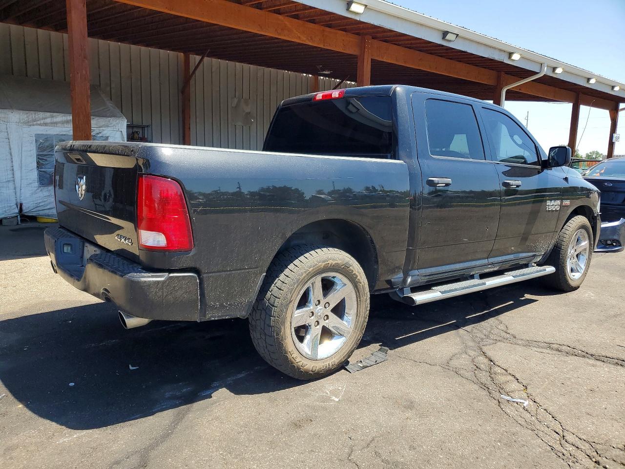 2017 RAM 1500 ST — снимка 3