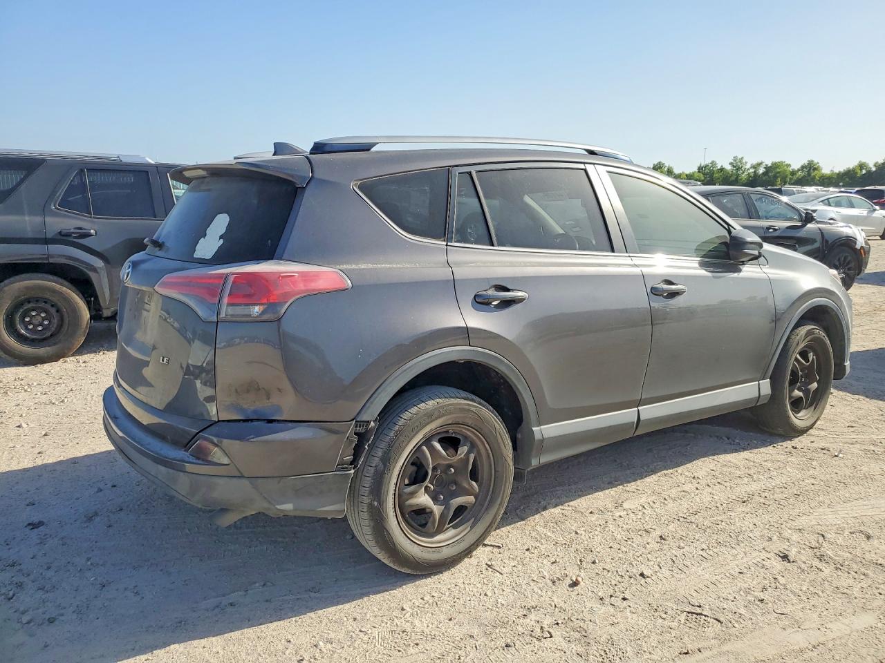 2017 TOYOTA RAV4 LE — снимка 3