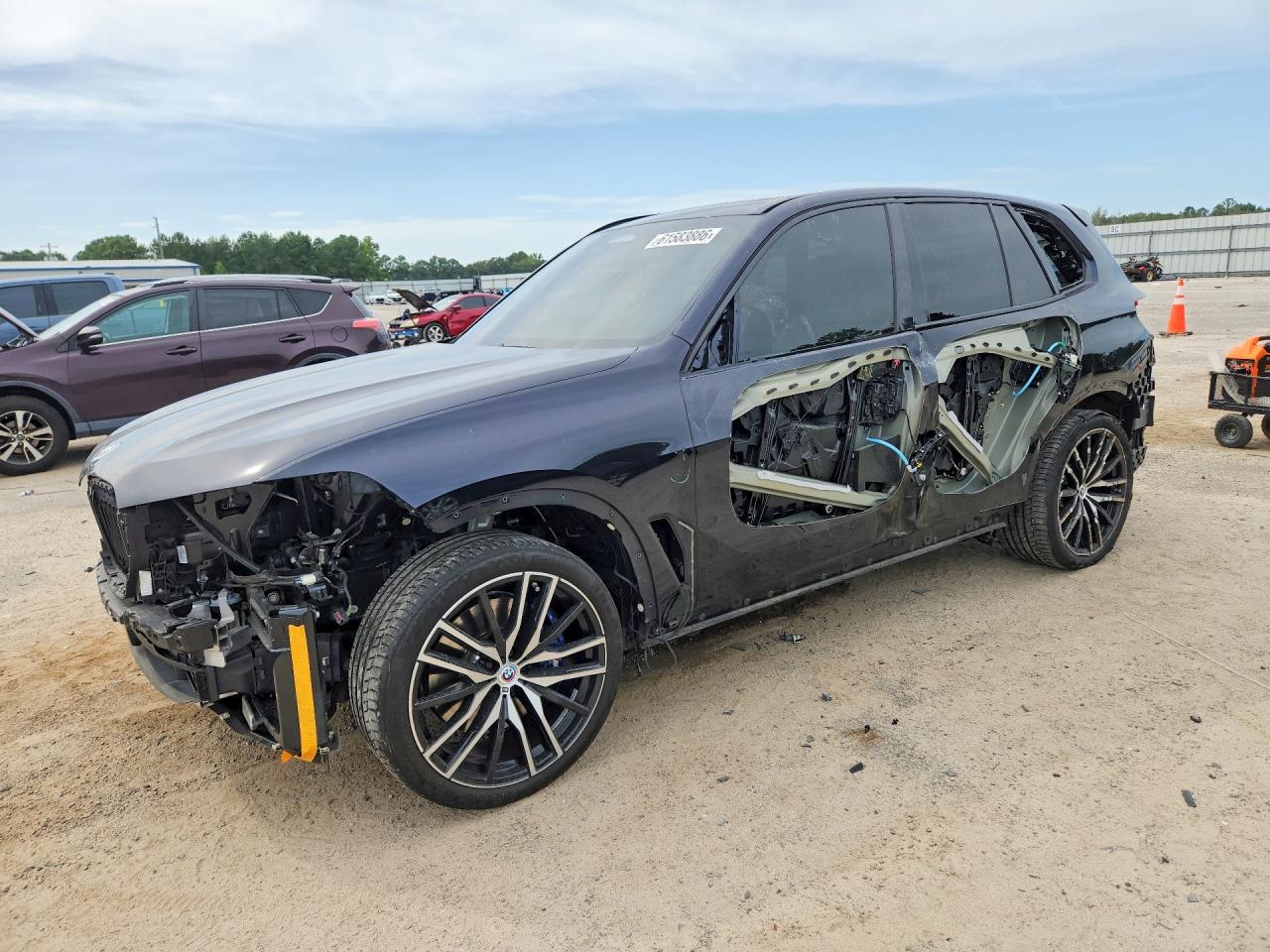 2023 BMW X5 M50I