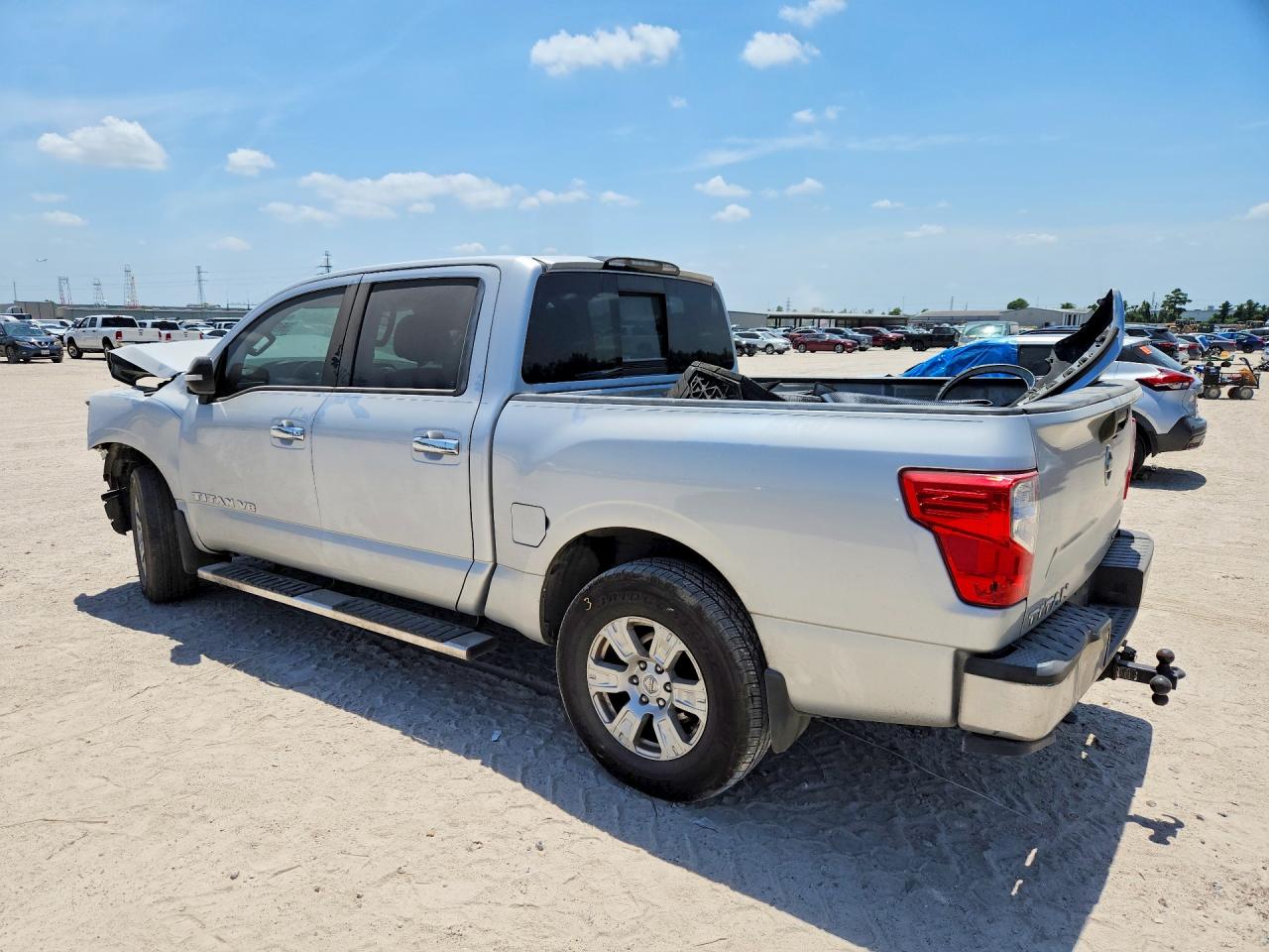2019 NISSAN TITAN SV — снимка 2