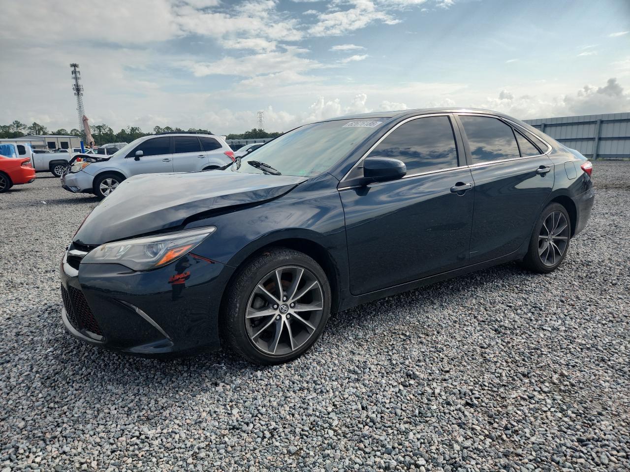 2015 TOYOTA CAMRY XSE V6