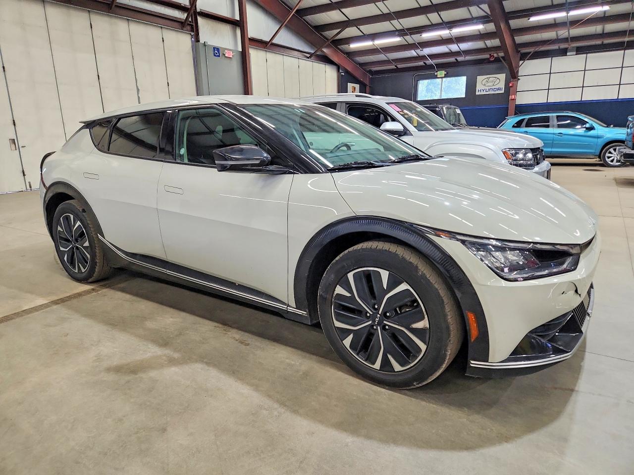 2023 KIA EV6 WIND — снимка 4