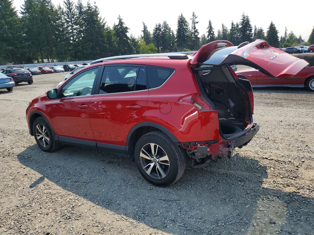 2017 TOYOTA RAV4 XLE — снимка 2