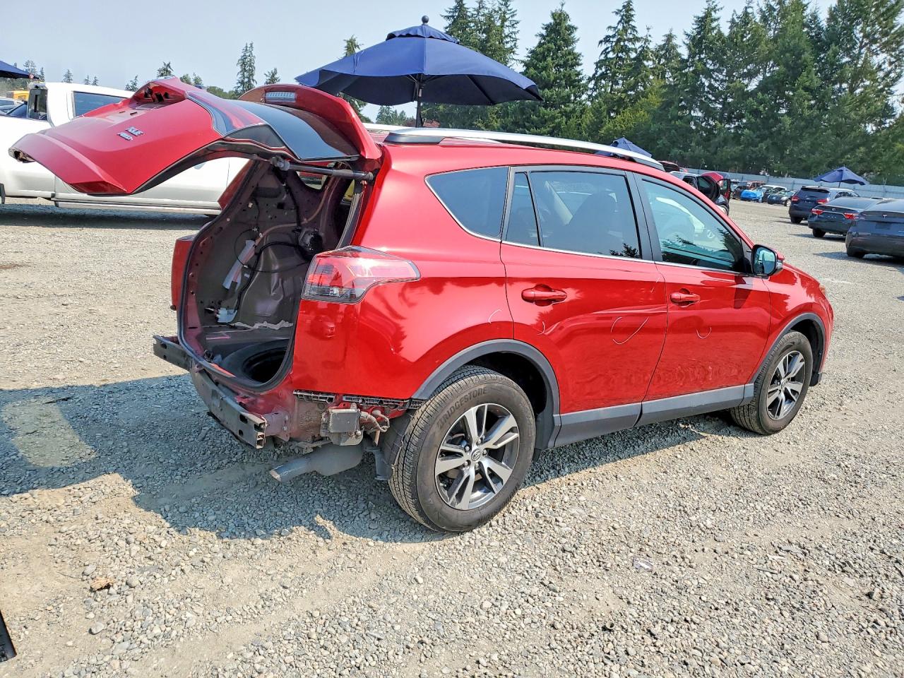 2017 TOYOTA RAV4 XLE — снимка 3