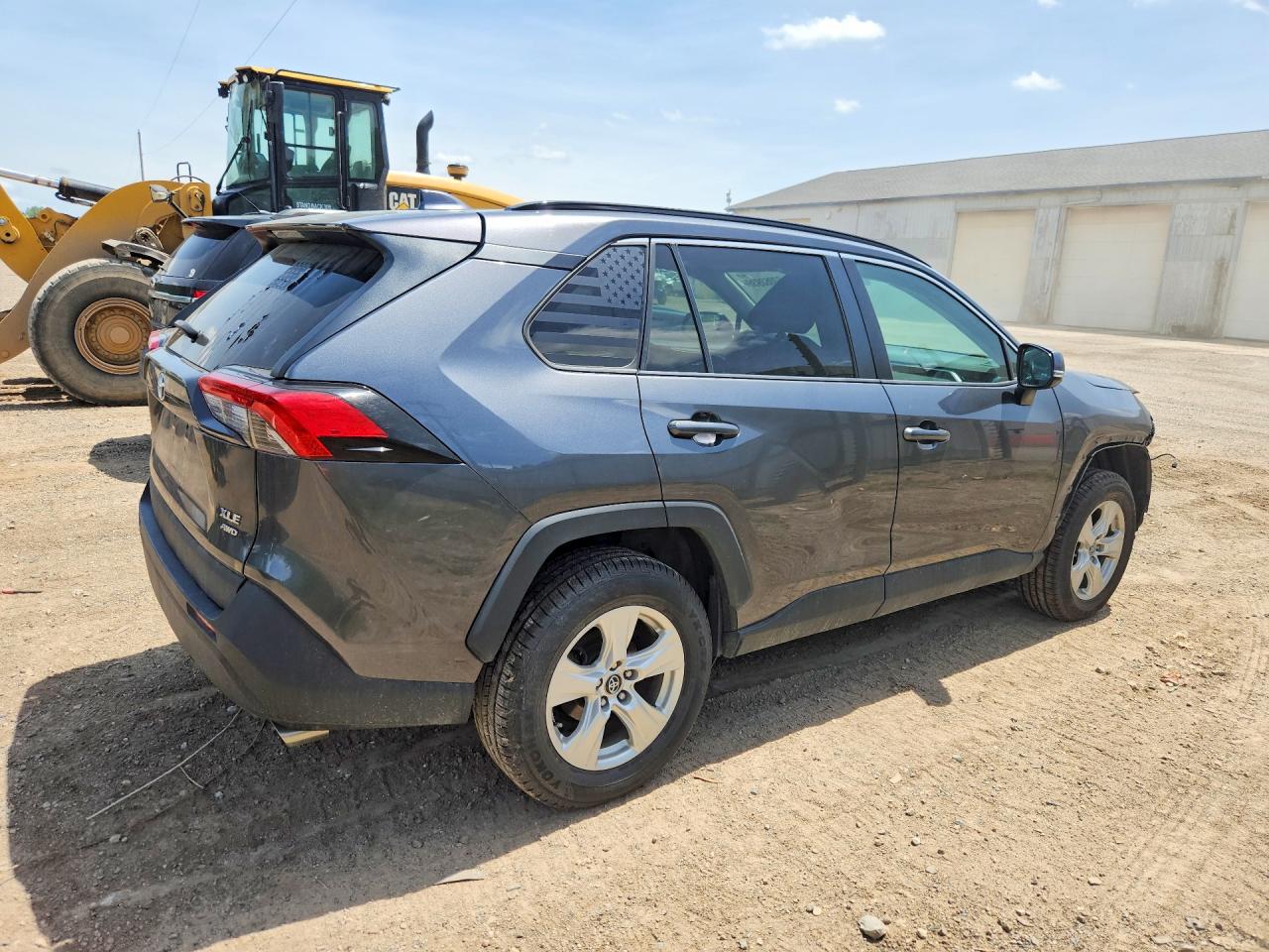 2021 TOYOTA RAV4 XLE — снимка 3
