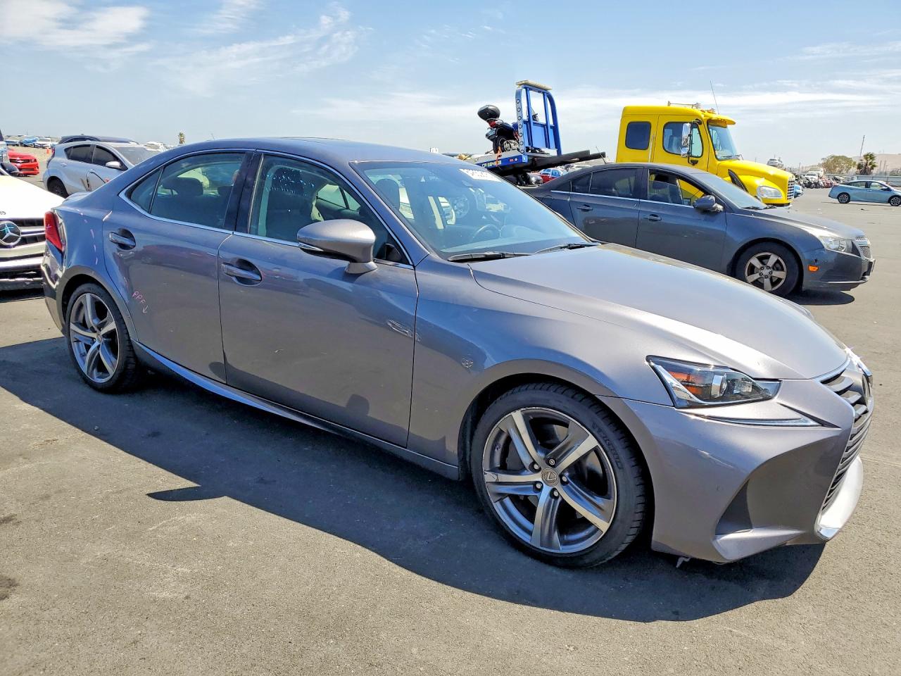2017 LEXUS IS 200T — снимка 4