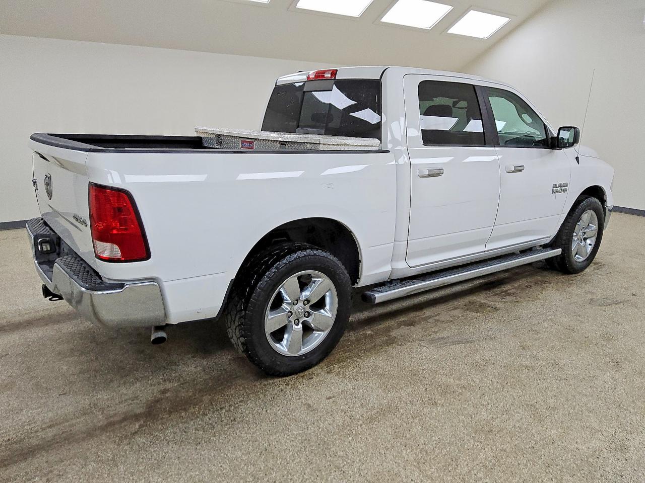 2015 RAM 1500 SLT — снимка 3