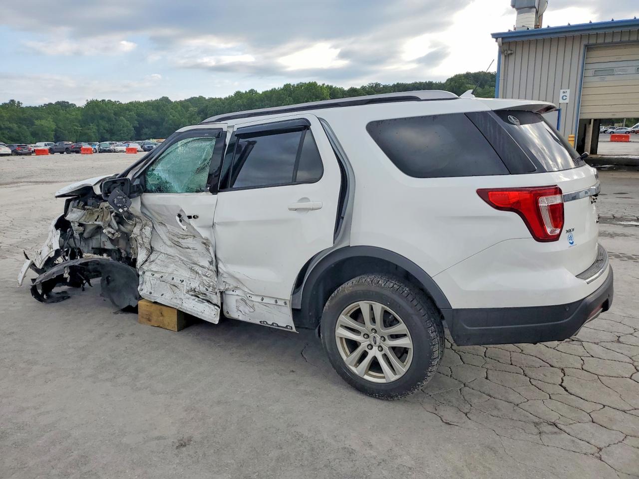 2018 FORD EXPLORER XLT — снимка 2