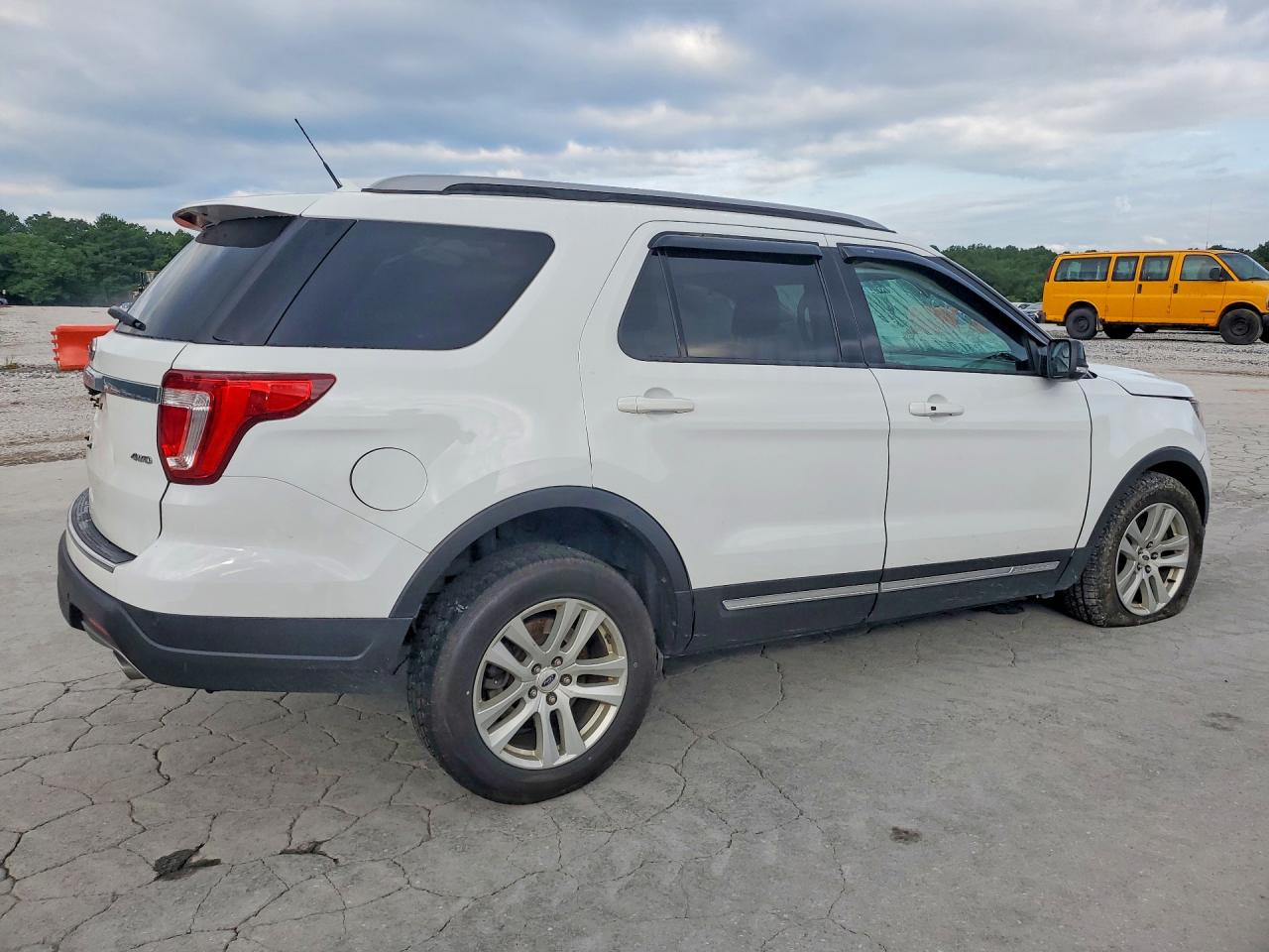 2018 FORD EXPLORER XLT — снимка 3