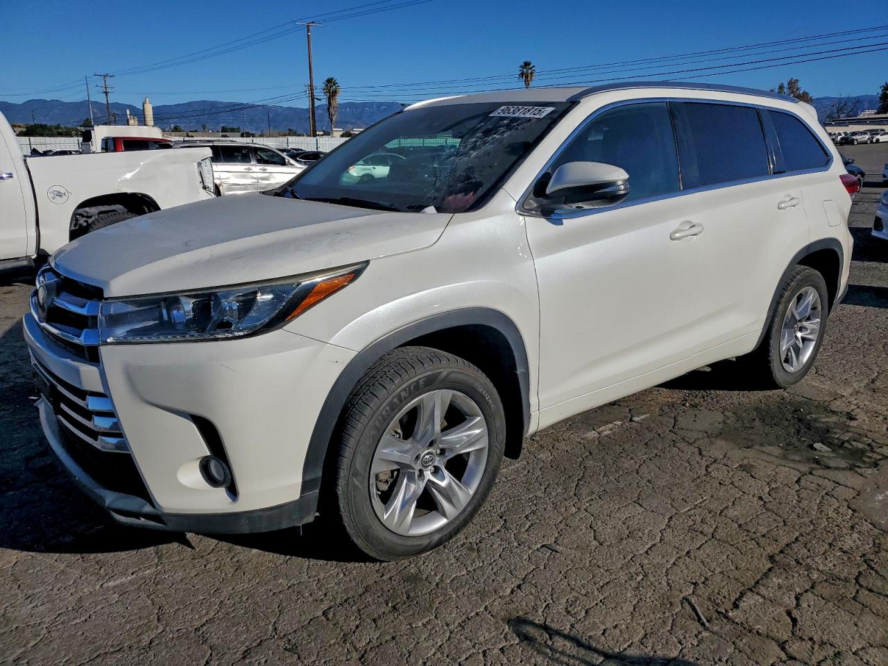 2017 TOYOTA HIGHLANDER LIMITED