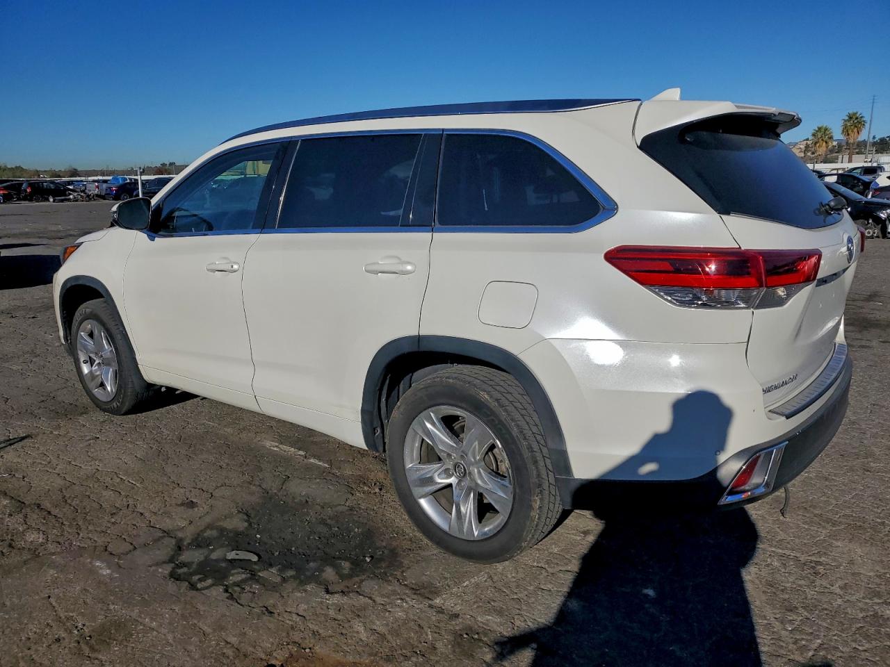 2017 TOYOTA HIGHLANDER LIMITED — снимка 2