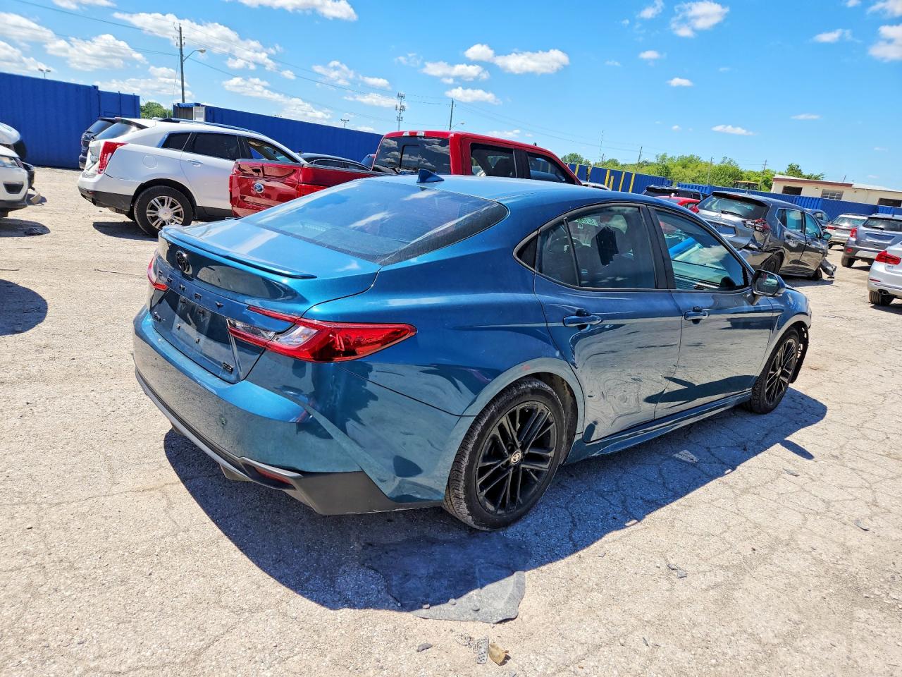 2025 TOYOTA CAMRY SE — снимка 3