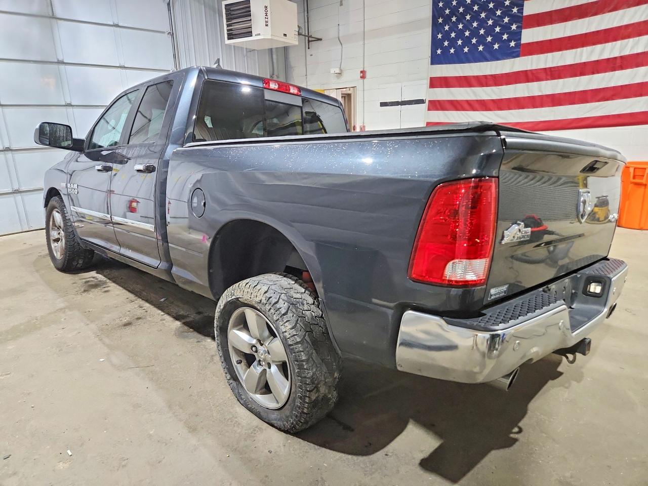 2018 RAM 1500 SLT — снимка 2