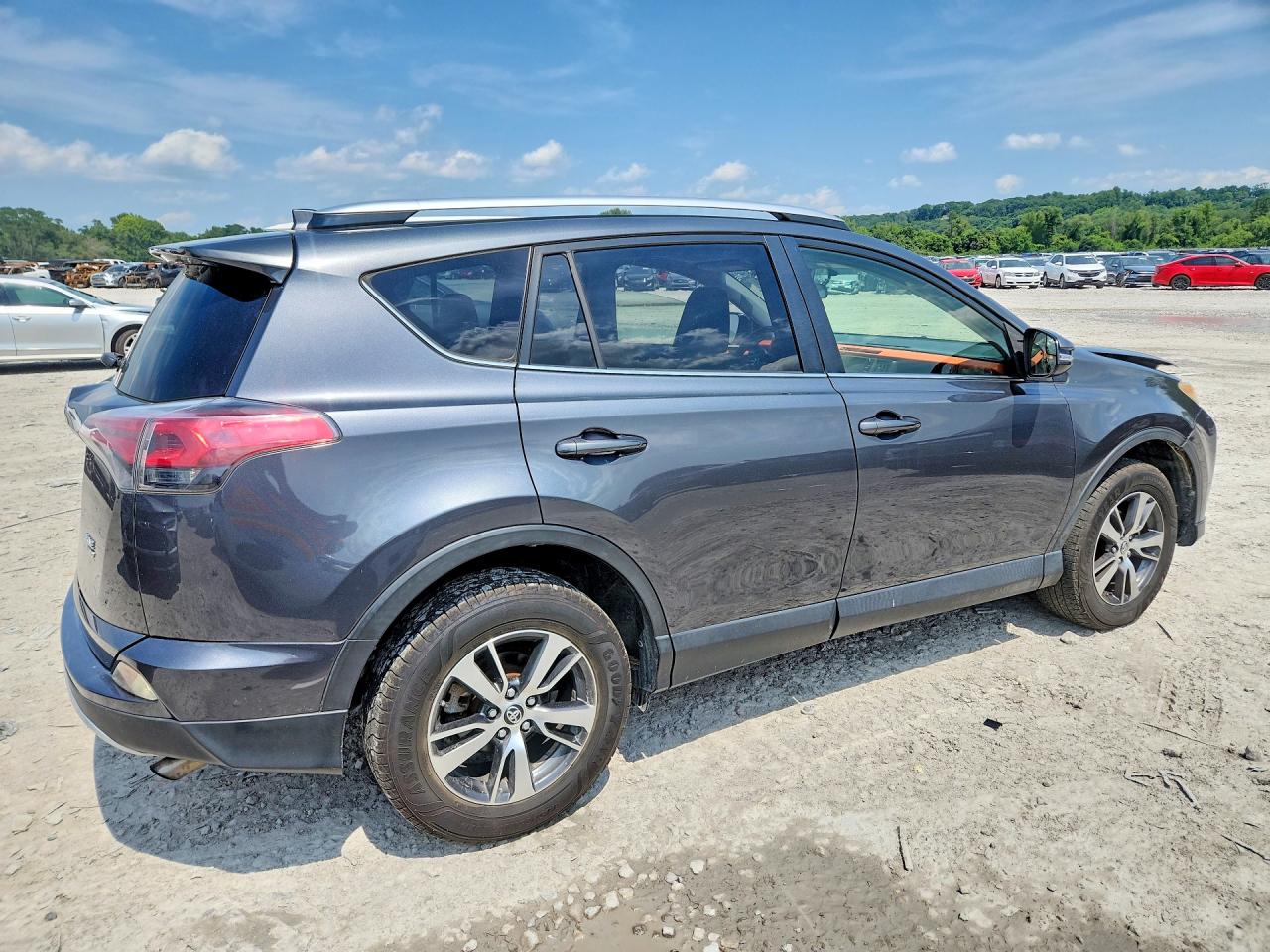 2016 TOYOTA RAV4 XLE — снимка 3