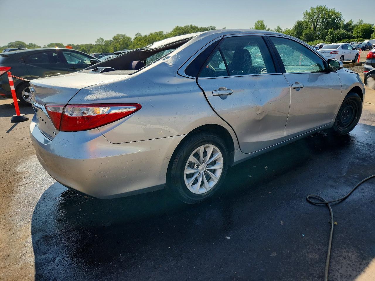 2015 TOYOTA CAMRY LE — снимка 3