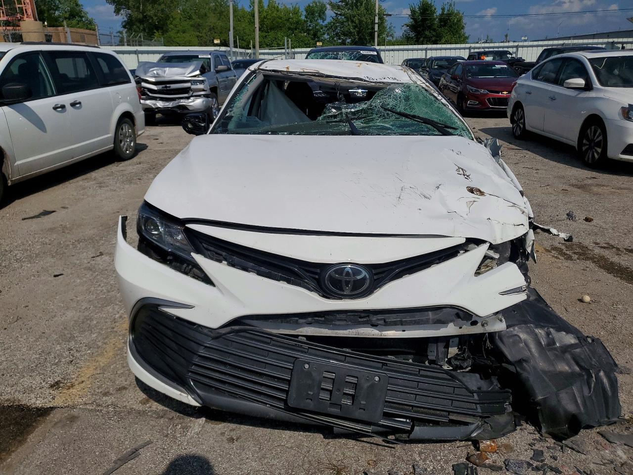 2022 TOYOTA CAMRY LE — снимка 5