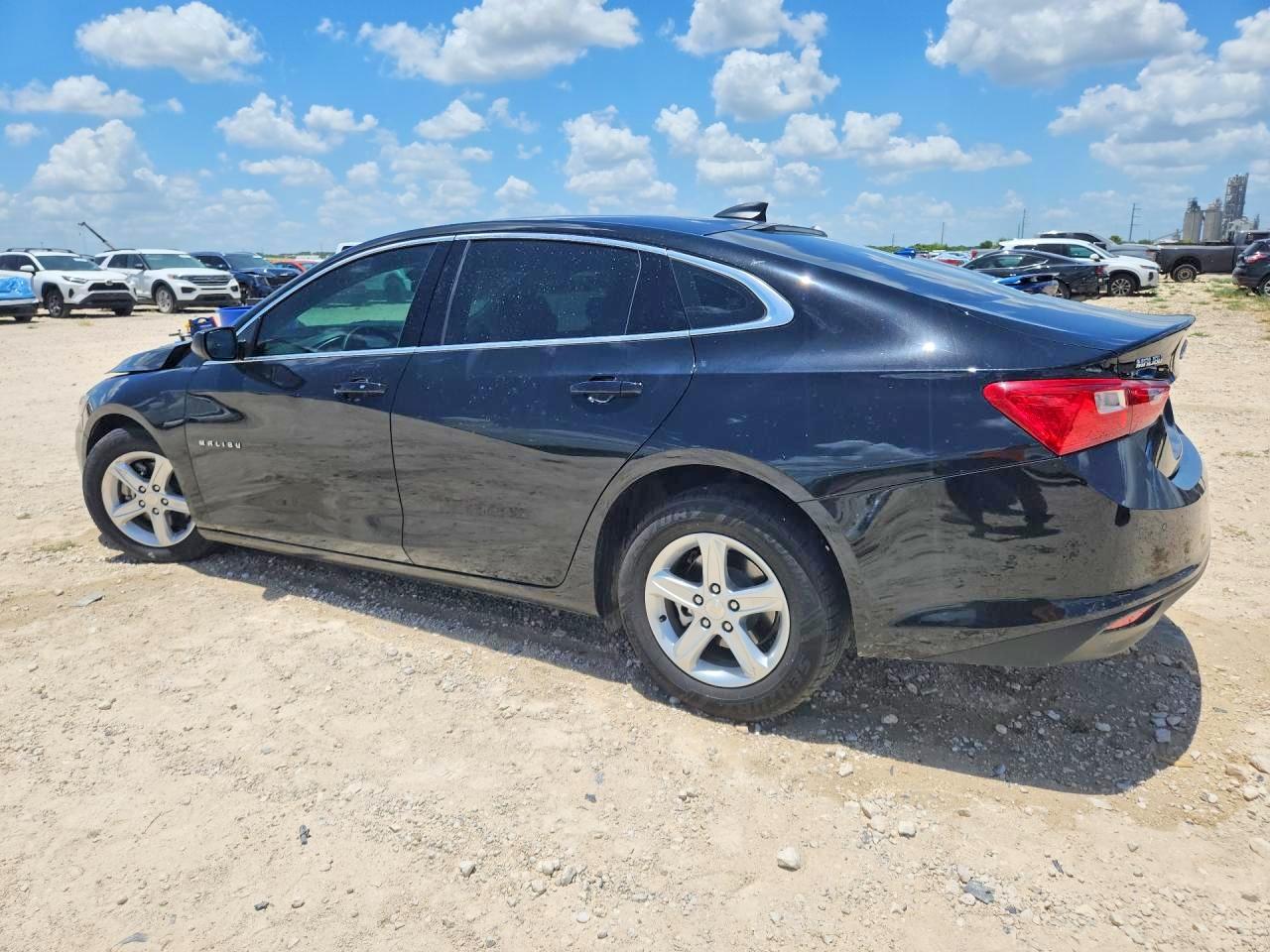 2025 CHEVROLET MALIBU LS — снимка 2