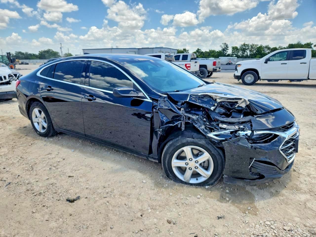 2025 CHEVROLET MALIBU LS — снимка 4