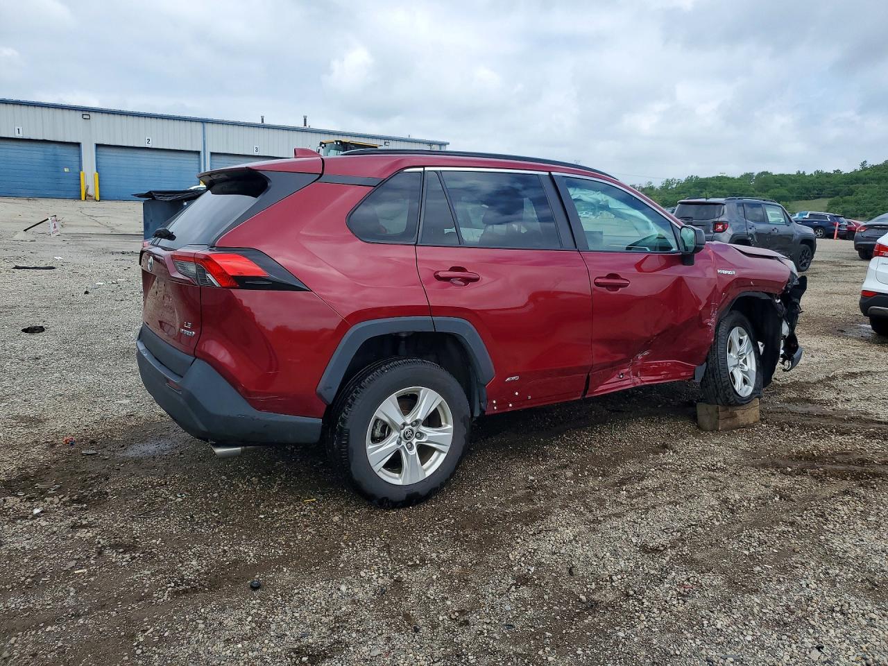 2021 TOYOTA RAV4 LE — снимка 3