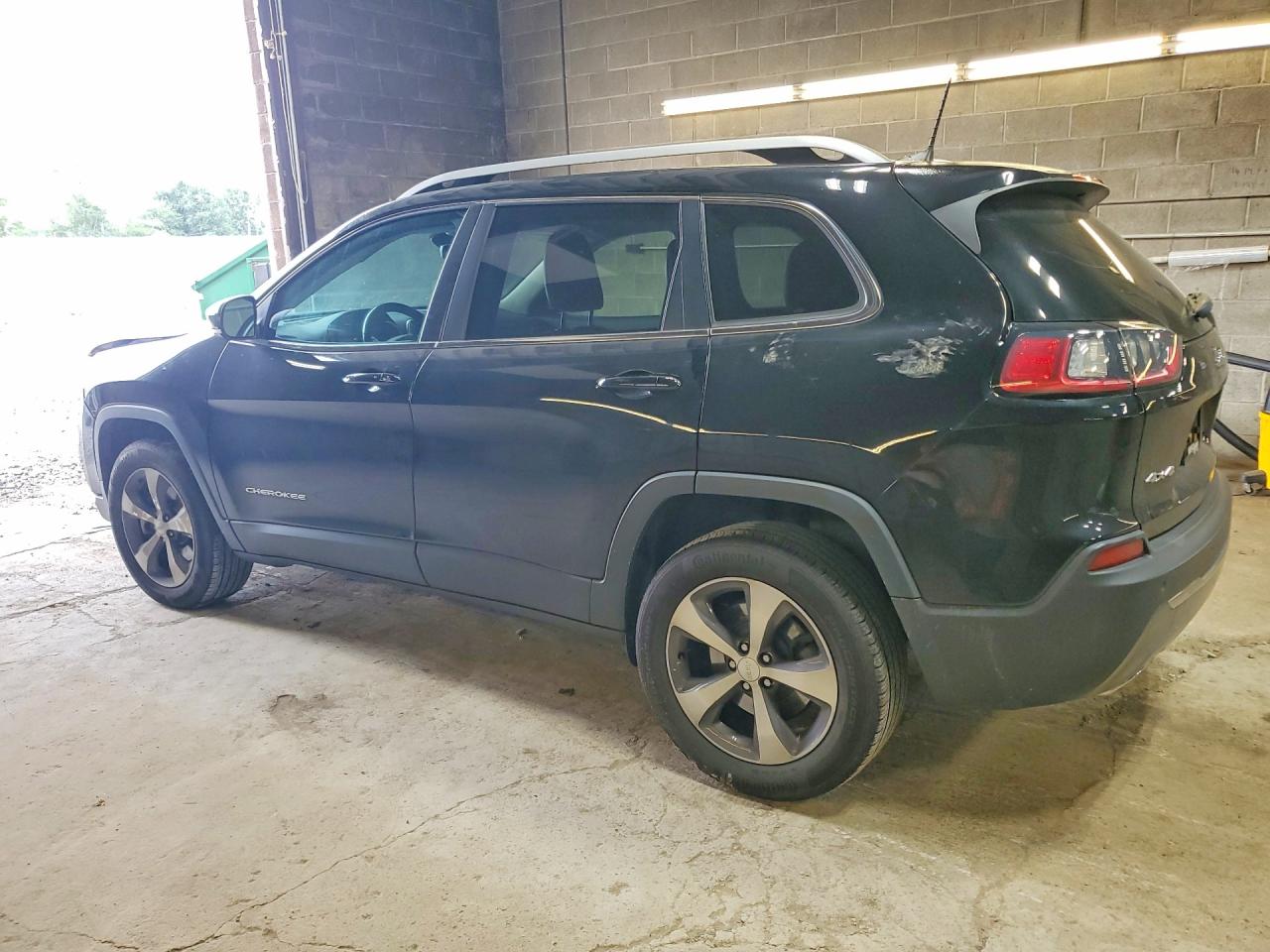 2020 JEEP CHEROKEE LIMITED — снимка 2