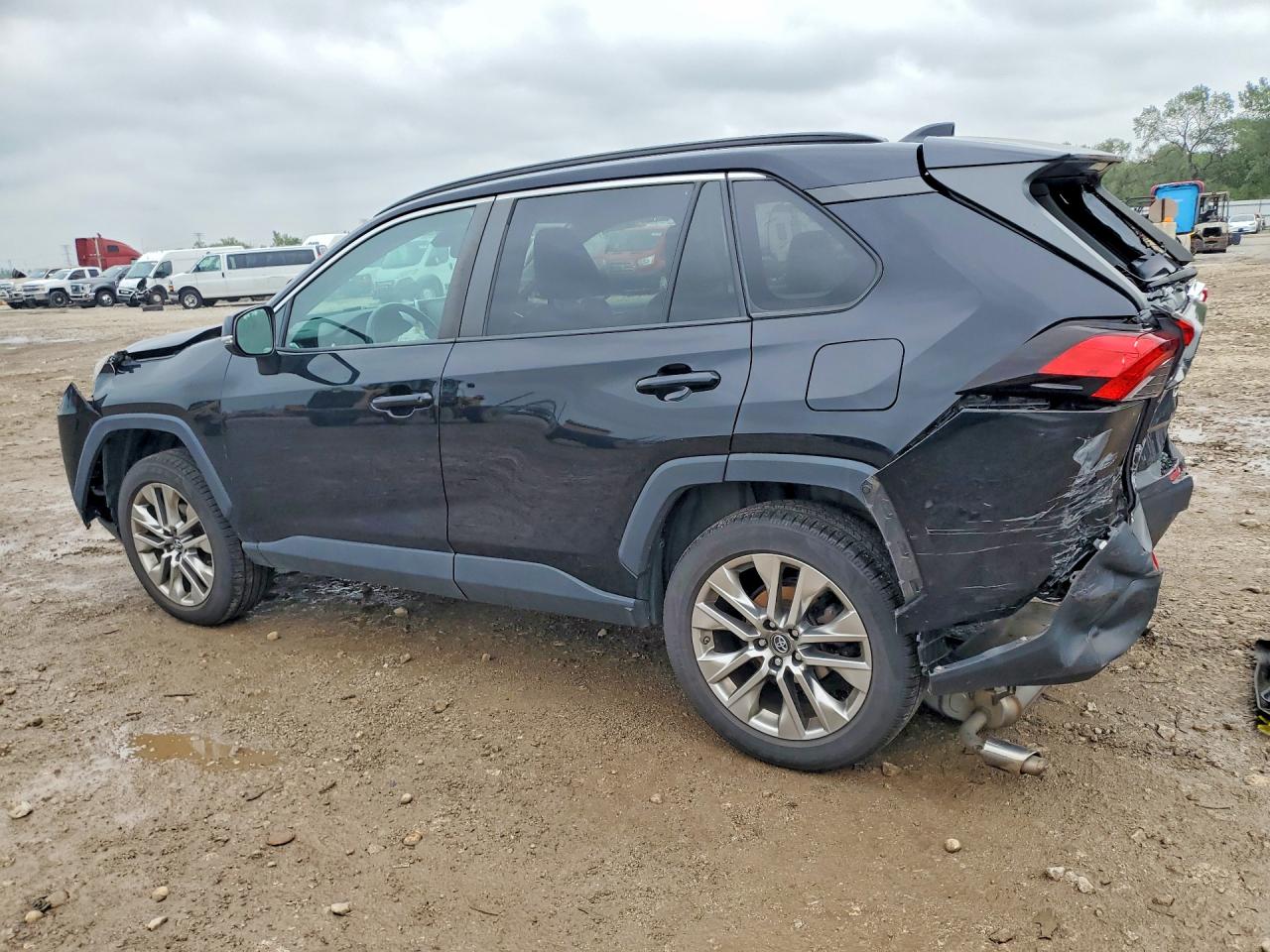 2019 TOYOTA RAV4 XLE PREMIUM — снимка 2