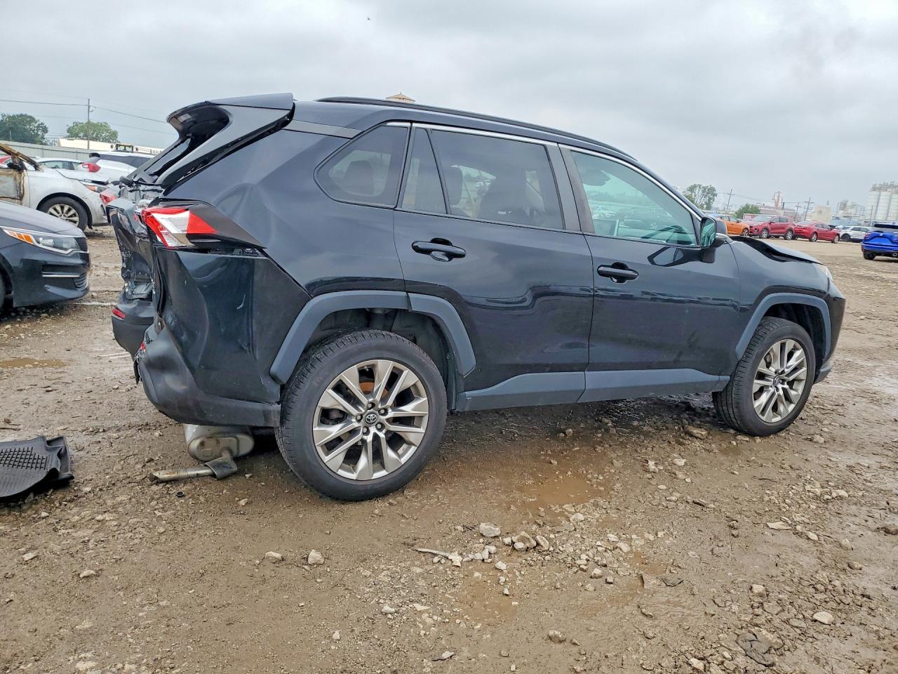 2019 TOYOTA RAV4 XLE PREMIUM — снимка 3