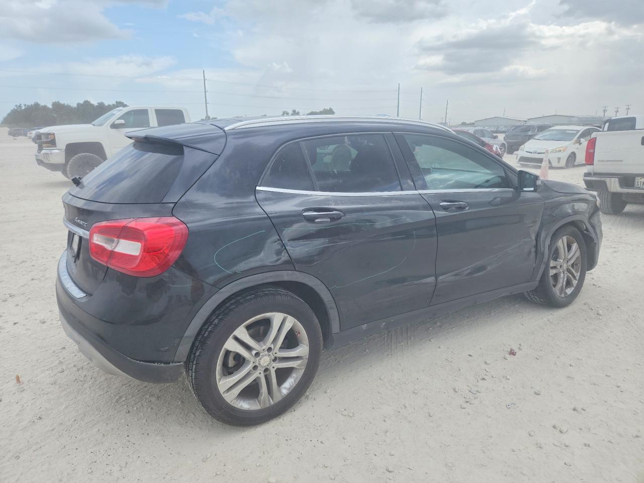 2016 MERCEDES-BENZ GLA 250 4MATIC — снимка 3