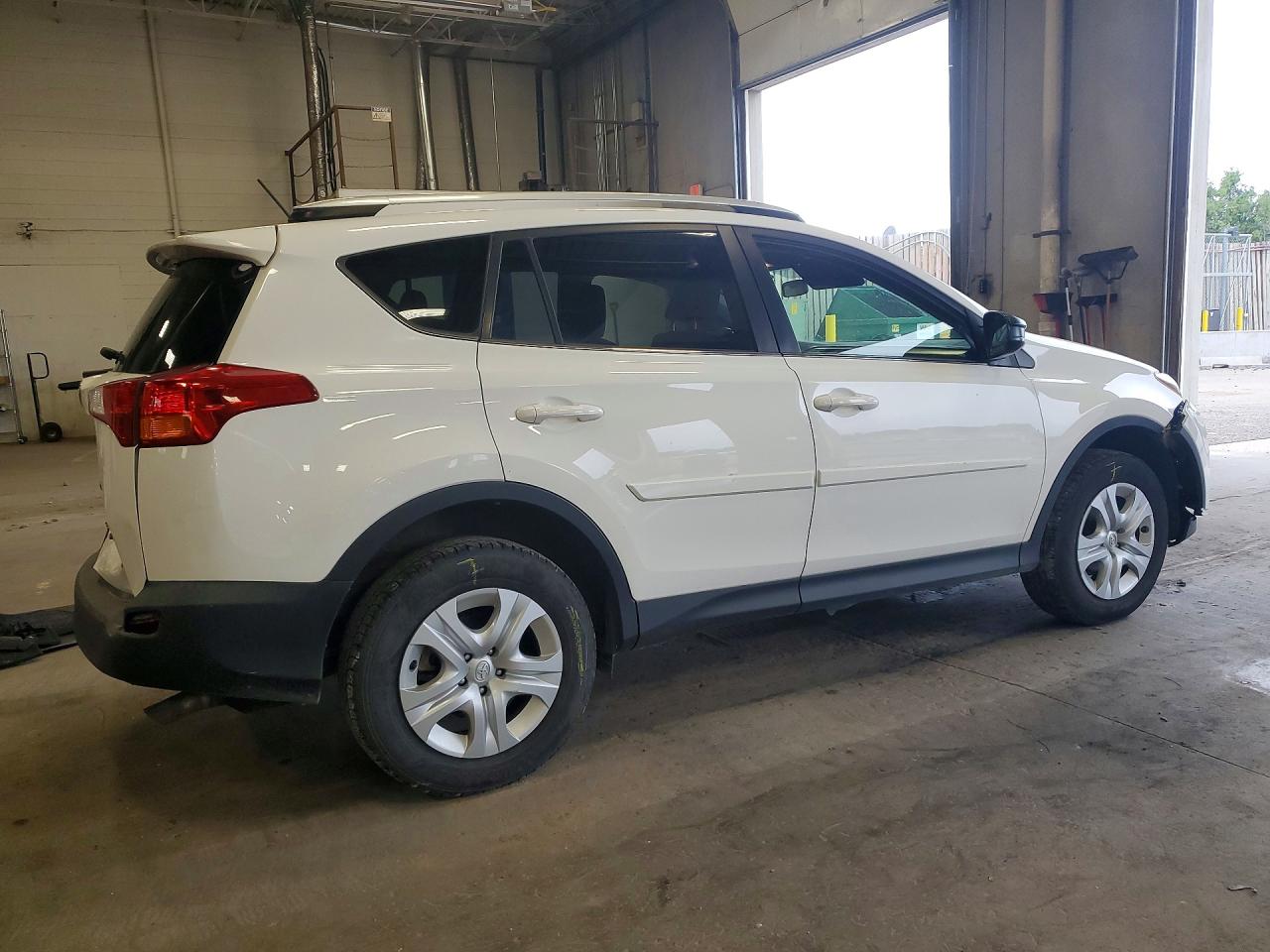2015 TOYOTA RAV4 LE AWD — снимка 3