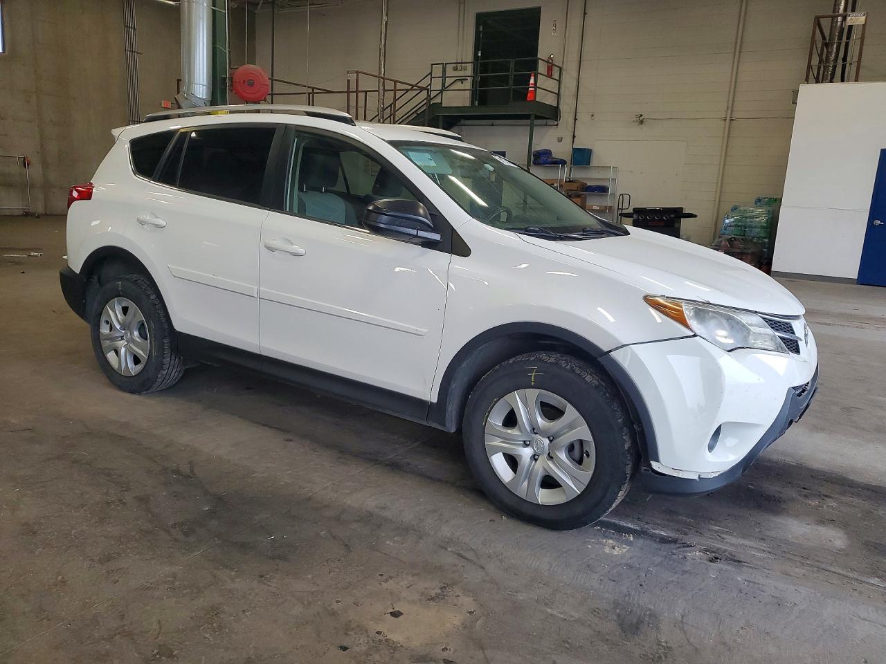 2015 TOYOTA RAV4 LE AWD — снимка 4