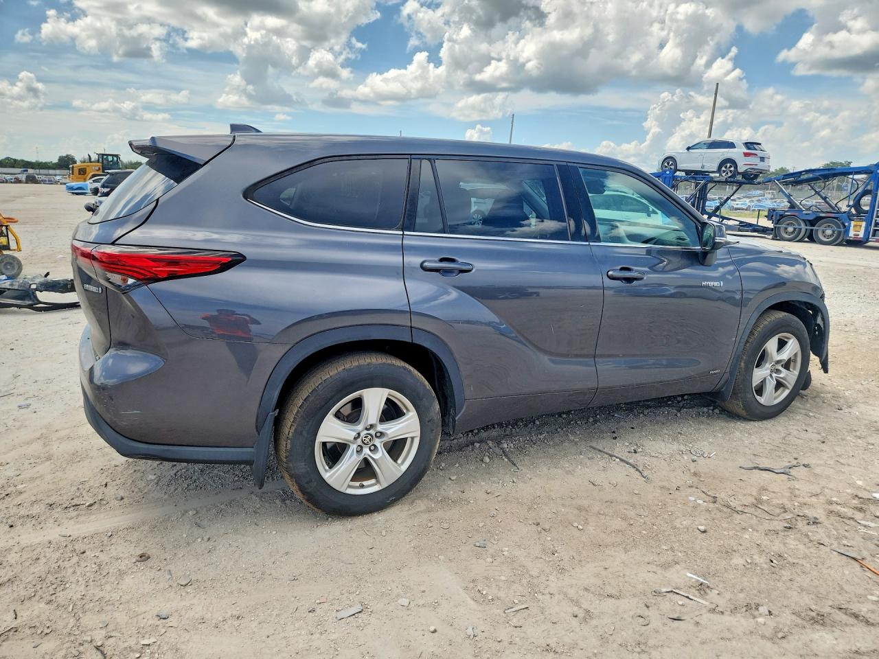 2021 TOYOTA HIGHLANDER HYBRID LE — снимка 3