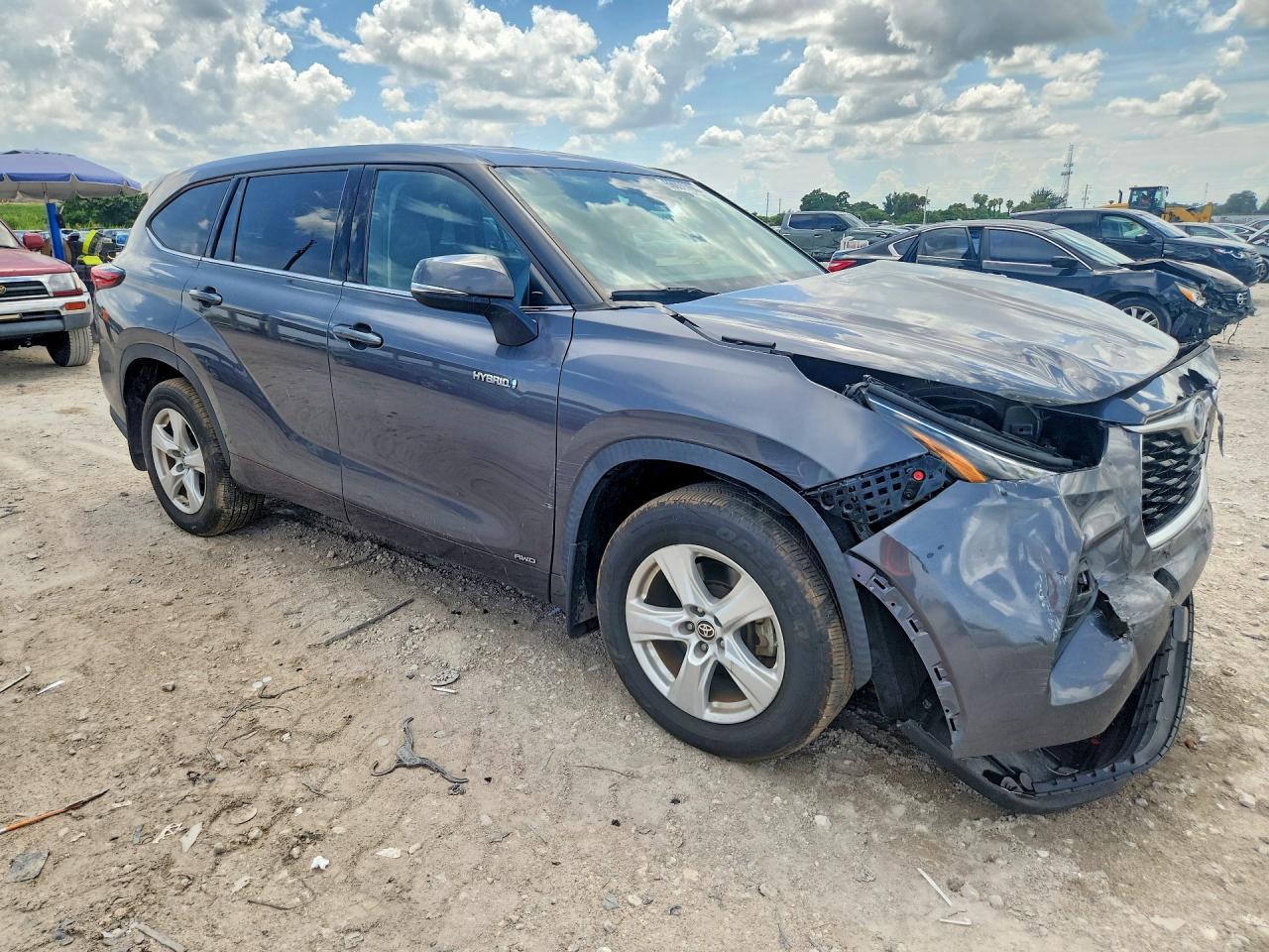 2021 TOYOTA HIGHLANDER HYBRID LE — снимка 4