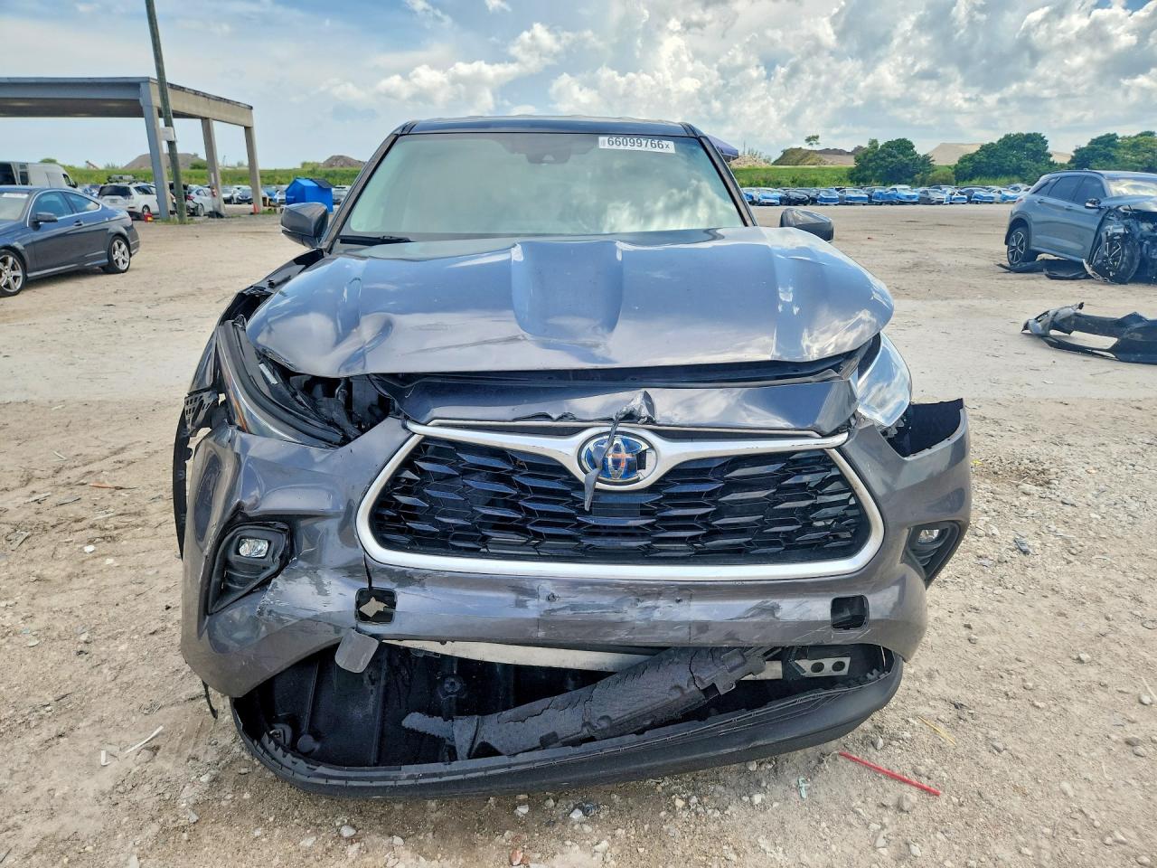 2021 TOYOTA HIGHLANDER HYBRID LE — снимка 5