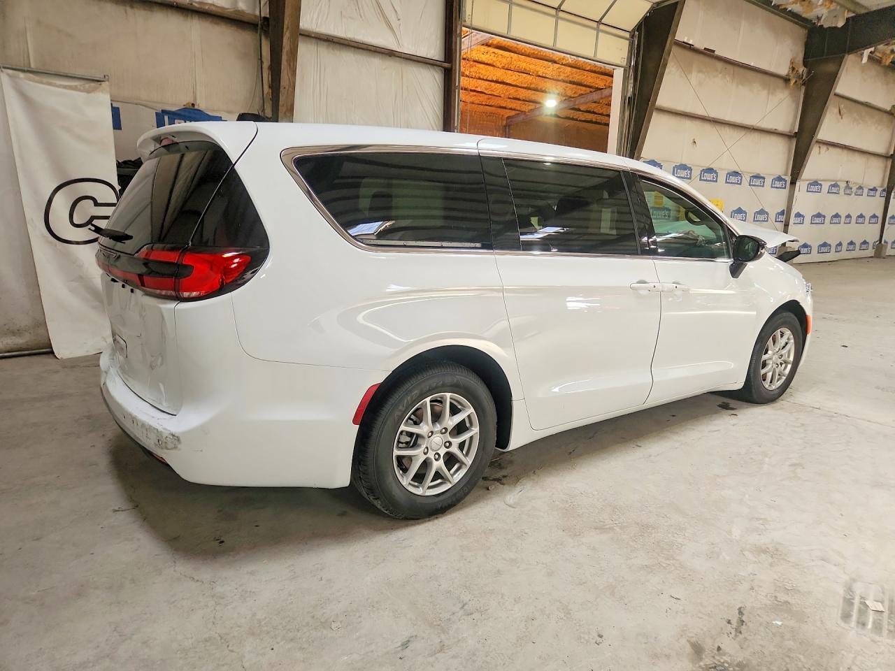 2027 CHRYSLER PACIFICA SELECT — снимка 3