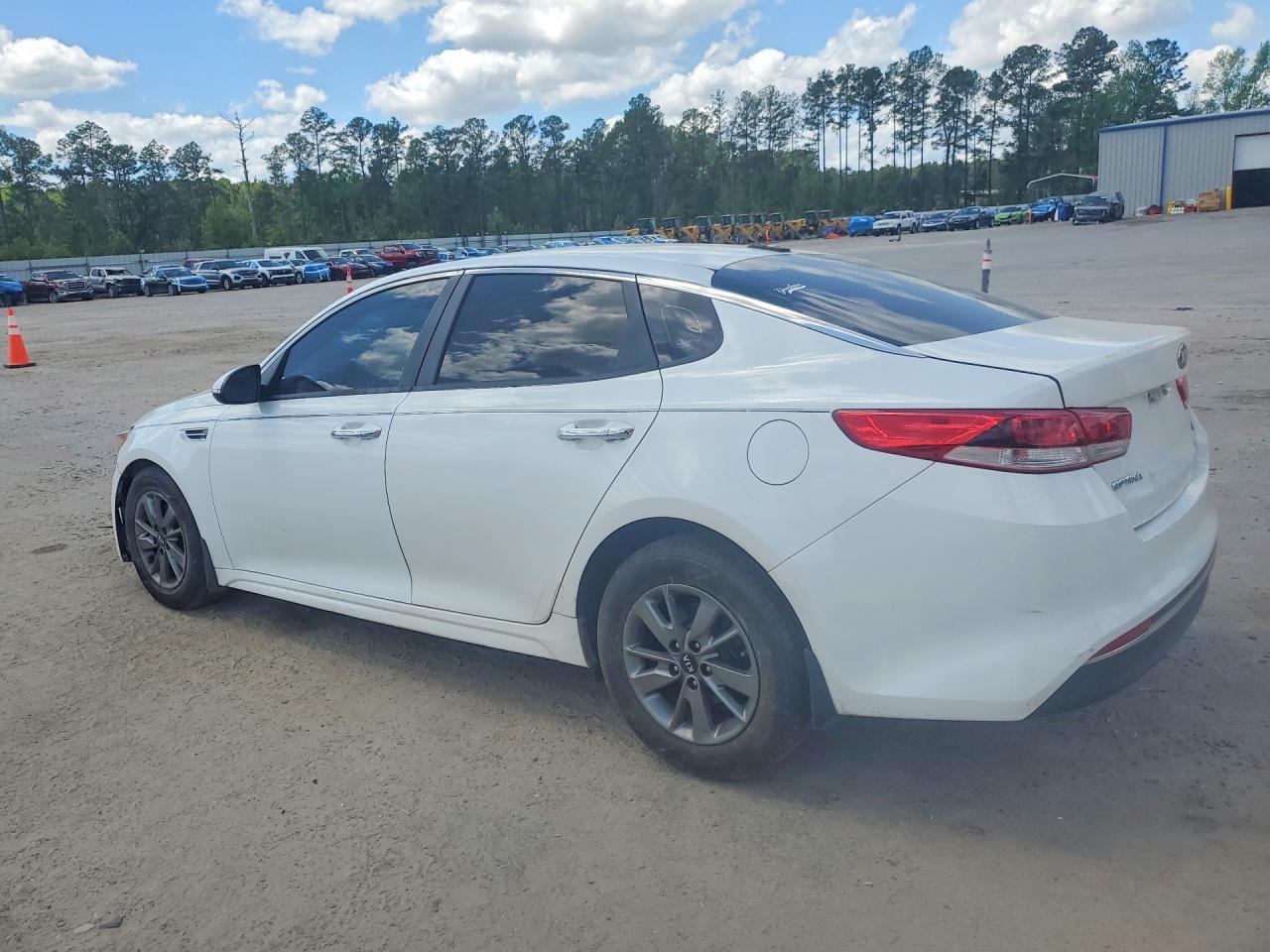 2016 KIA OPTIMA LX TURBO — снимка 2